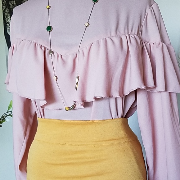 hippie laundry ruffle pink top. - Picture 2 of 6